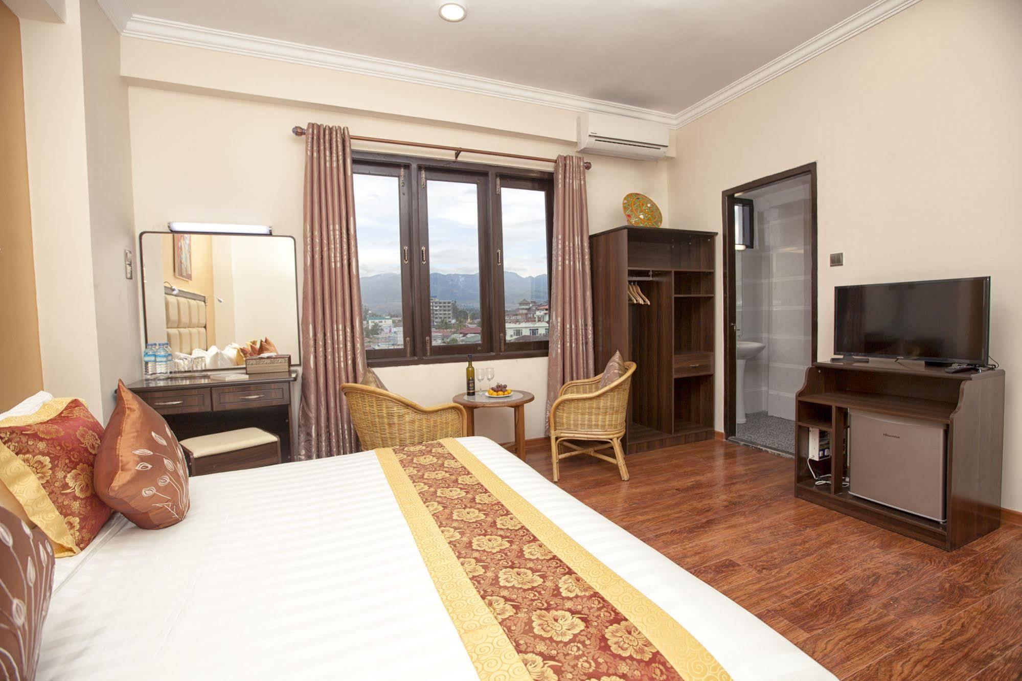 The Hotel Emperor-Inle Ньоншуэ Экстерьер фото
