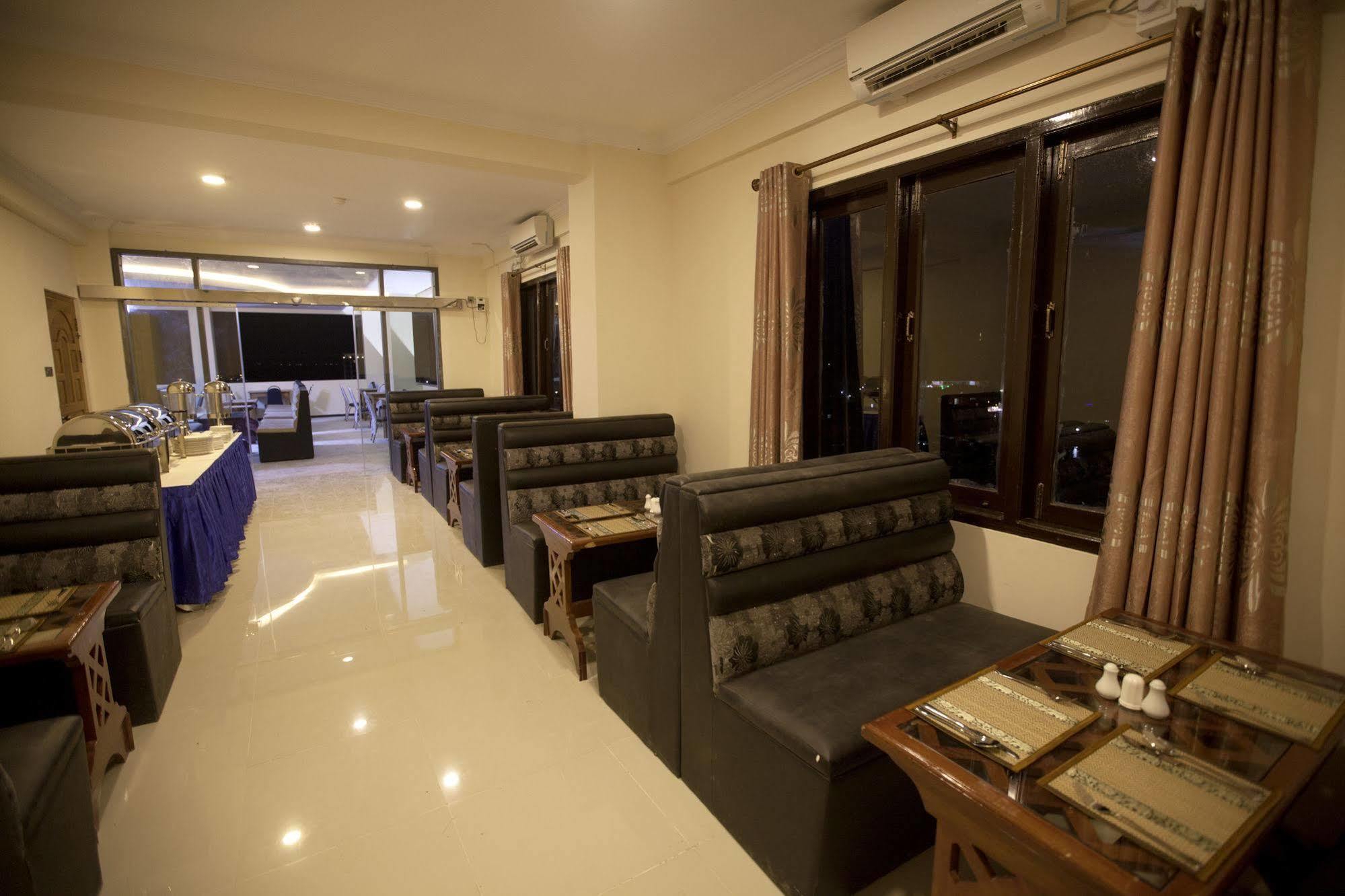 The Hotel Emperor-Inle Ньоншуэ Экстерьер фото