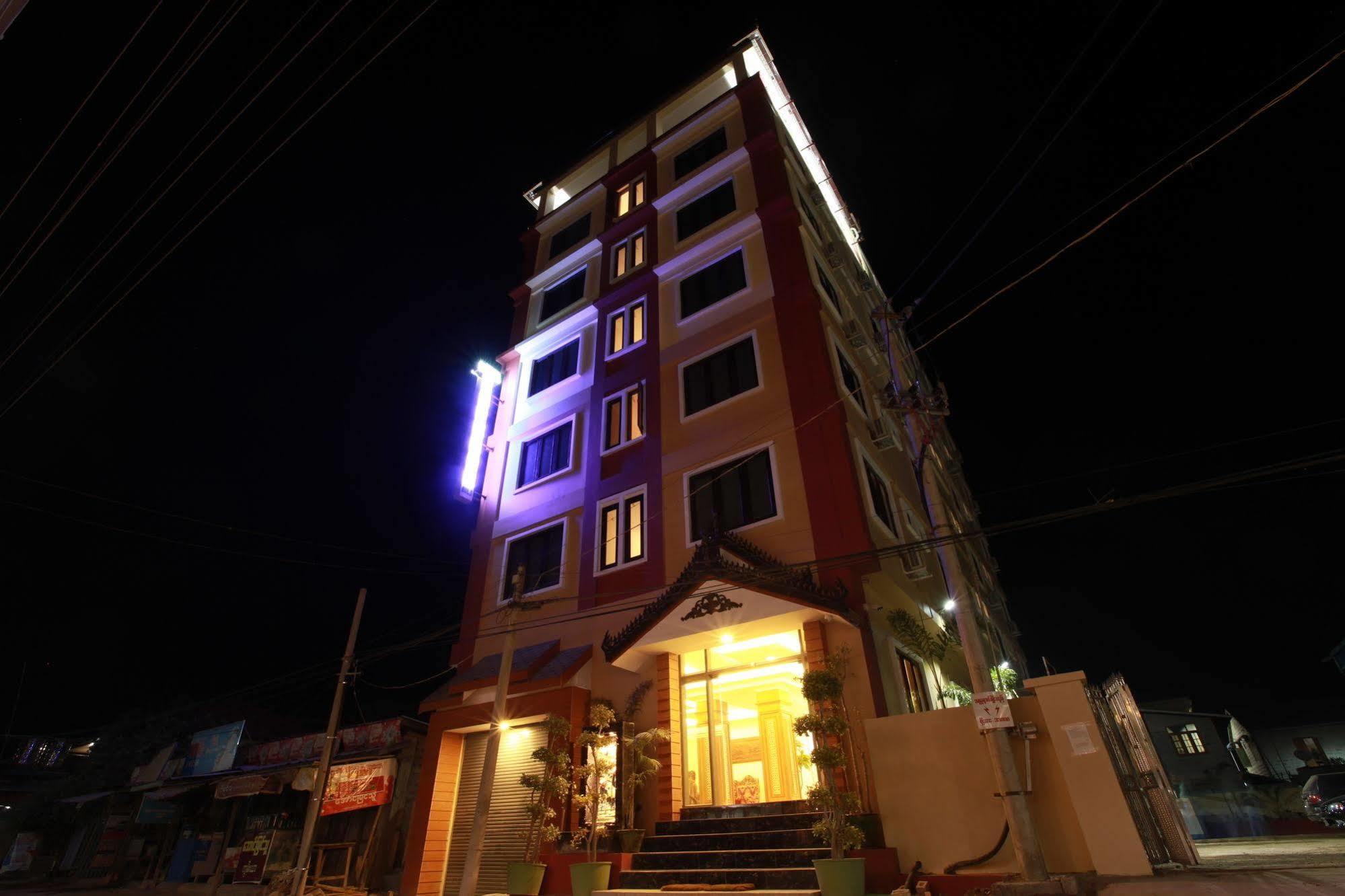The Hotel Emperor-Inle Ньоншуэ Экстерьер фото